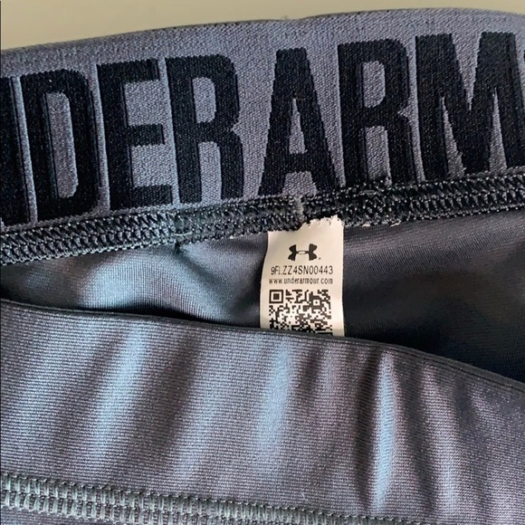 Under Armour Grey Metallic compression legging pants small - Picture 3 of 6